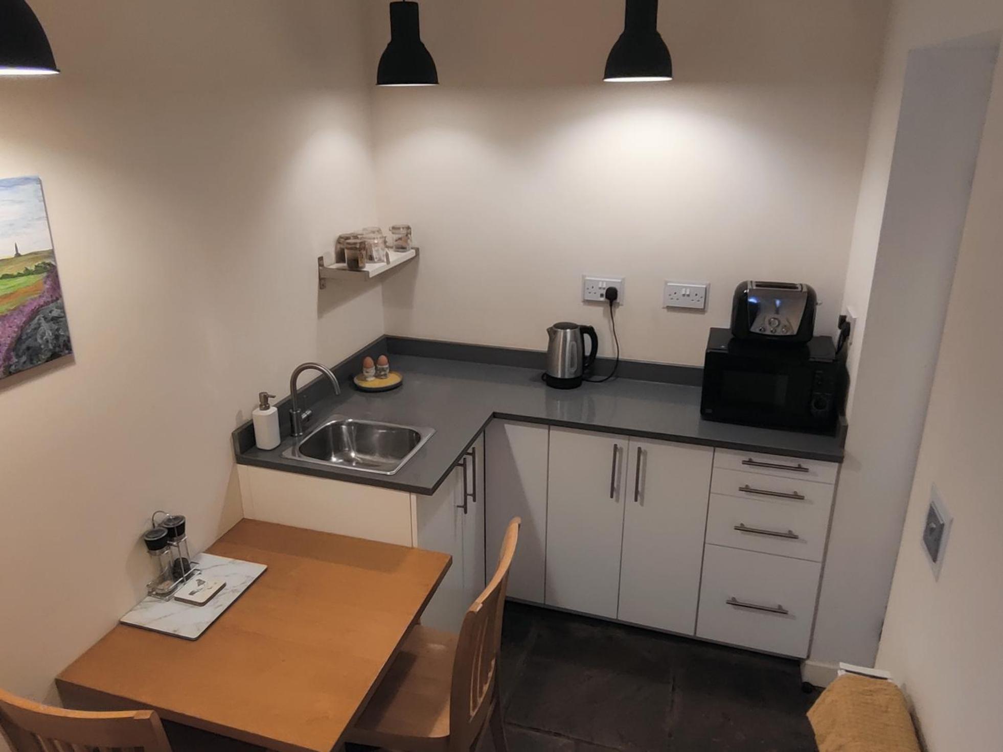 Private Annex To Victorian Villa, With Kitchen And Free Parking 토드모던 외부 사진